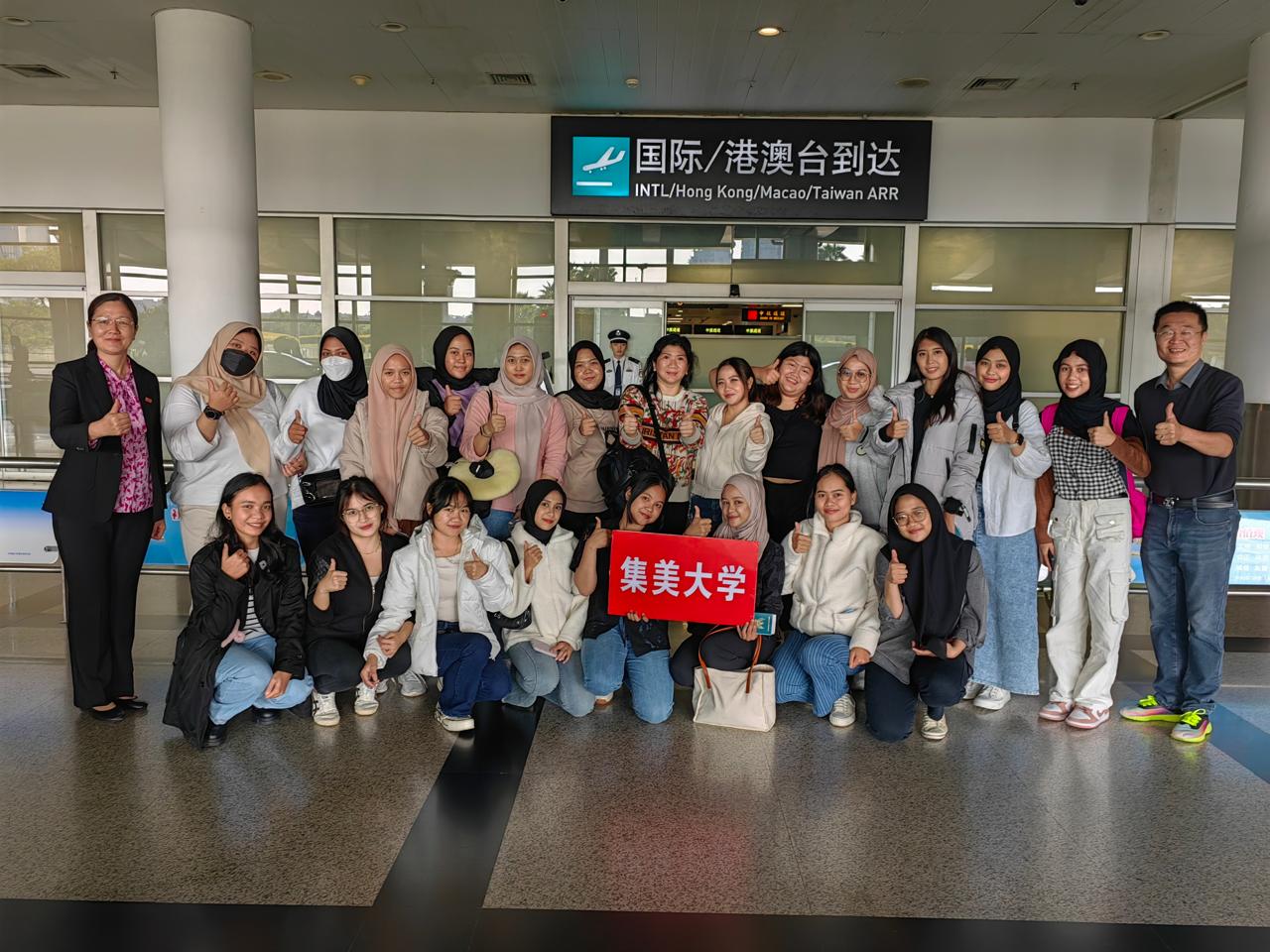 “Carilah Ilmu Sampai Ke Negeri China” Menjadi Kenyataan Bagi 20 Mahasiswa STIKes RS Husada